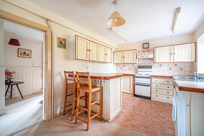 3 Bedroom Detached House For Sale In Ashe Park Lane, Steventon, Basingstoke, RG25