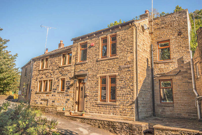 3 Bedroom Semi-Detached House To Rent In Thirstin Road, Honley, Holmfirth, HD9