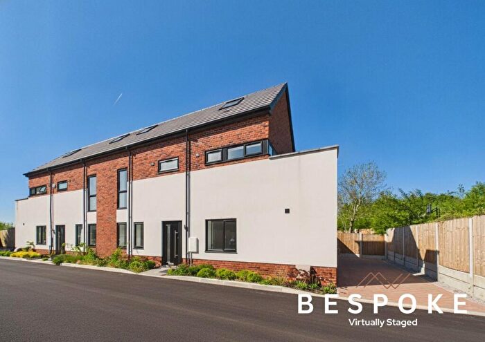4 Bedroom Semi-Detached House For Sale In Middlewood Close, Hazel Grove, SK7