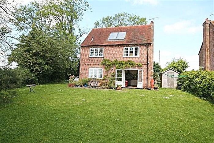 3 Bedroom Detached House To Rent In Christmas Common, OX49
