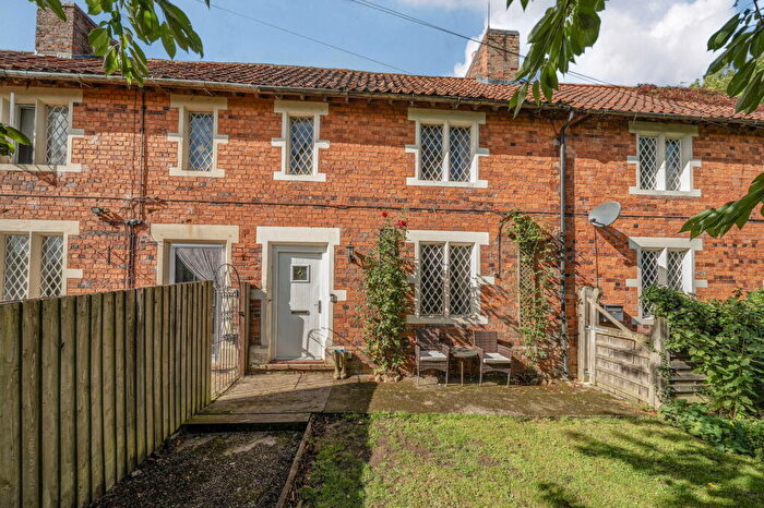 3 Bedroom Terraced House For Sale In Gelston Road, Hough On The Hill, Grantham, NG32