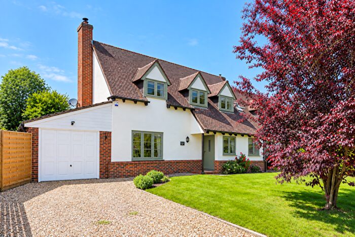 3 Bedroom Detached House For Sale In High Street, Chrishall, SG8