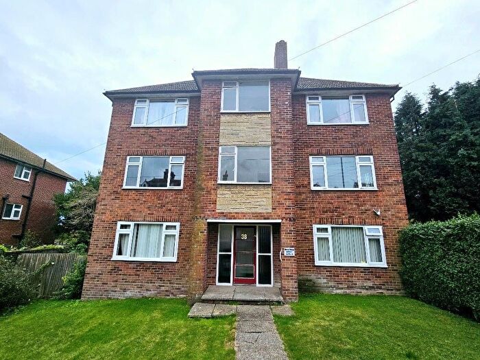 2 Bedroom Flat To Rent In Enys Road, Eastbourne, BN21
