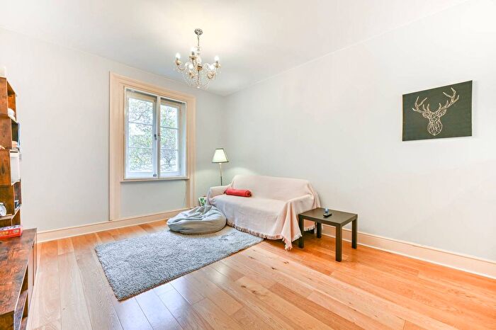 1 Bedroom Flat To Rent In Westbourne Terrace, Paddington, London, W2