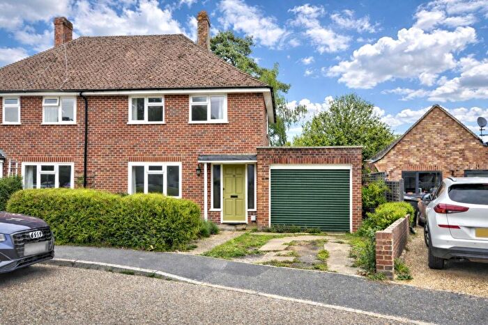 1 Bedroom House To Rent In Summers Road, Farncombe, Godalming, Surrey, GU7