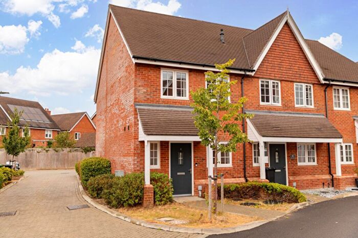 2 Bedroom End Of Terrace House For Sale In Elson Road, Horley, RH6