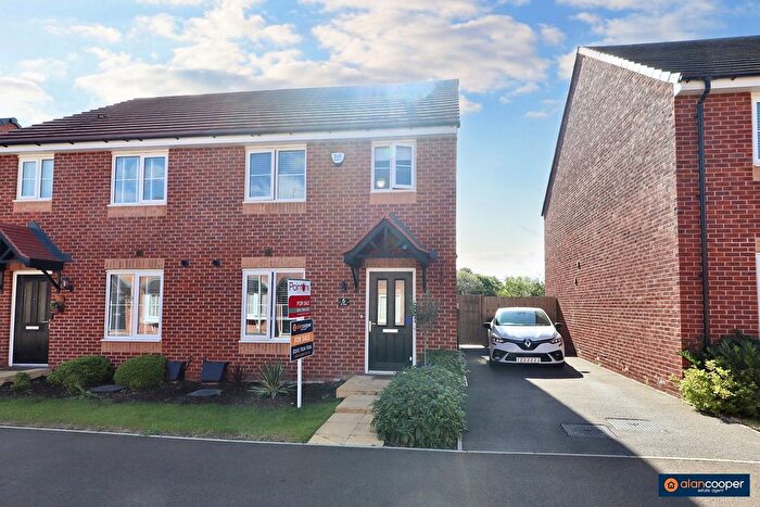 3 Bedroom Semi-Detached House For Sale In Down Meadow, Bedworth, Warwickshire, CV12