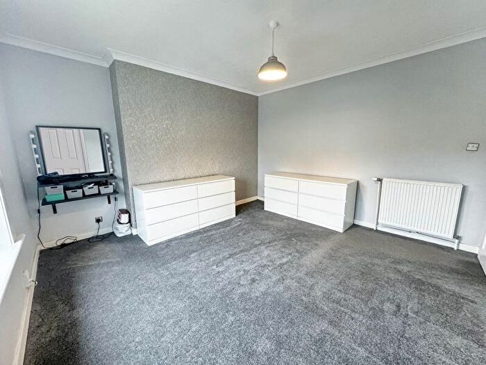 2 Bedroom Flat For Sale In Talisman Road, Knightswood, G13
