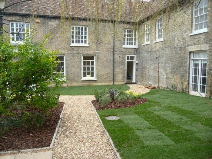 1 Bedroom Flat To Rent In Church Street, St. Neots, PE19