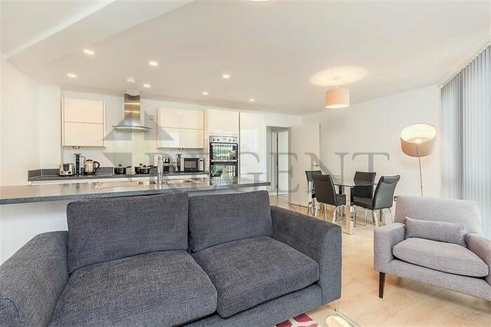 1 Bedroom Flat To Rent In Bedford Road, Clapham, SW4