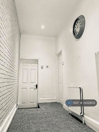 2 Bedroom Flat To Rent In County Road, Liverpool, L4