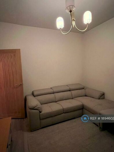 2 Bedroom Terraced House To Rent In Kingsford Street, Salford, M5