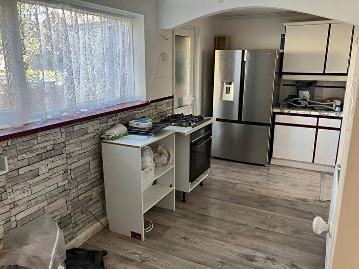 3 Bedroom Terraced House For Sale In Porlock Road, Southampton, SO16