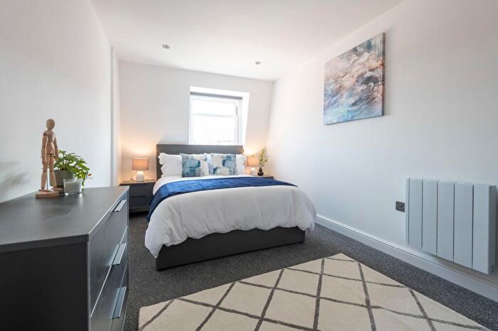 1 Bedroom Apartment To Rent In Flat, Bridgegate Residence, DN22