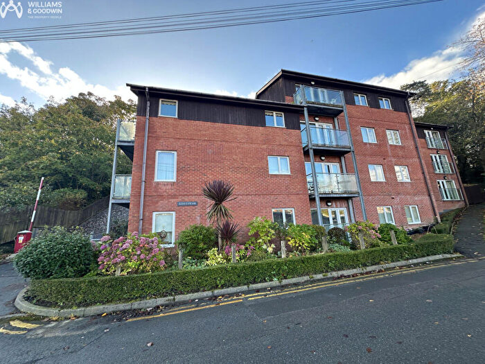 2 Bedroom Flat For Sale In Wood Street, Menai Bridge, Anglesey, LL59