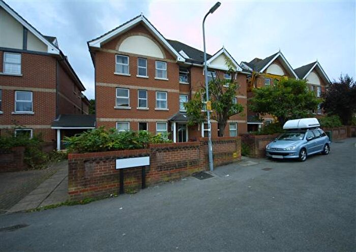 1 Bedroom Apartment To Rent In Chatsworth House, Westridge Road, Southampton, SO17