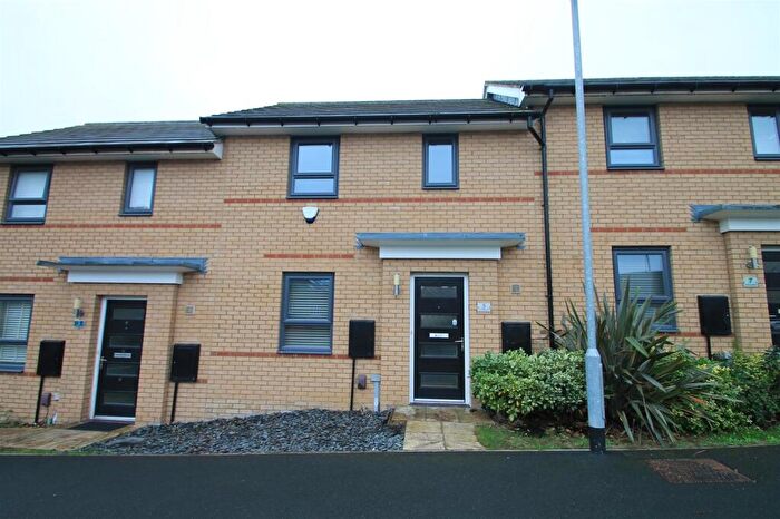2 Bedroom Terraced House To Rent In Tawny Avenue, Wixams, Bedford, MK42