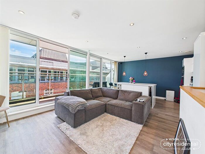 2 Bedroom Flat For Sale In The Albany, Liverpool, L3