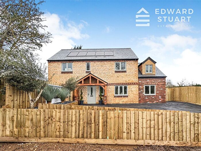3 Bedroom Detached House For Sale In Main Street, Southwick, Peterborough, Northamptonshire, PE8