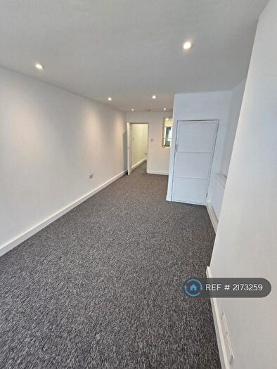 2 Bedroom Terraced House To Rent In Reforne, Portland, DT5