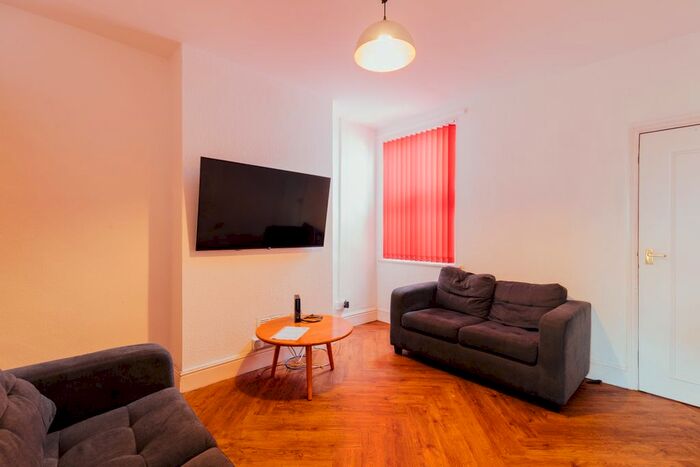 4 Bedroom Flat To Rent In Rosebery Street, Loughborough LE11