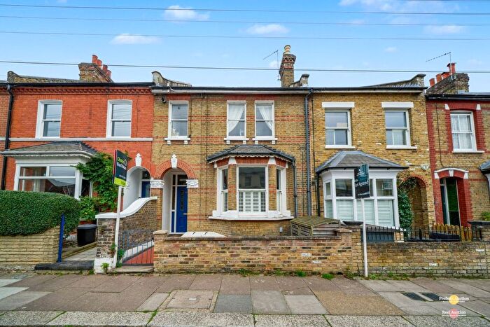1 Bedroom Flat For Sale In Flat, Northcote Road, Twickenham, Richmond Upon Thames, TW1
