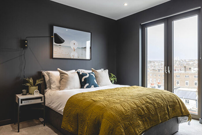 2 Bedroom Apartment To Rent In New England Street, Brighton, East Sussex, BN1