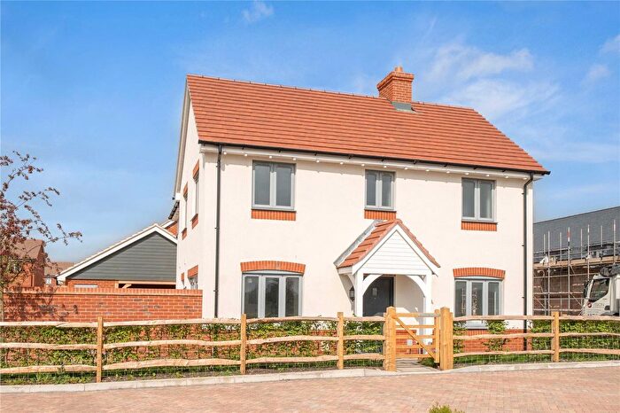 3 Bedroom Semi-Detached House For Sale In Hawthorn Place, Burgate, Fordingbridge, SP6