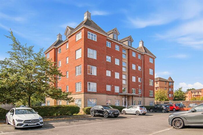 2 Bedroom Flat For Sale In Benn Avenue, Paisley, PA1