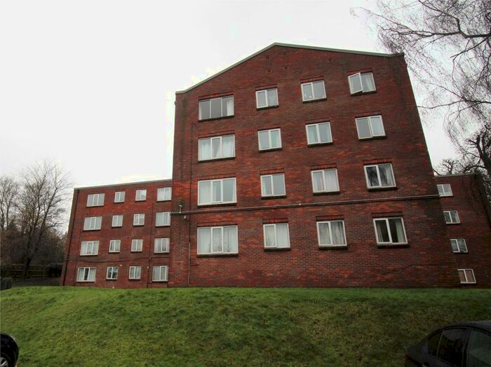 2 Bedroom Apartment To Rent In Leighton Buzzard Road, Hemel Hempstead, Hertfordshire, HP1