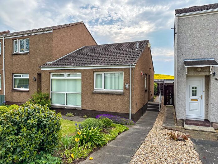 2 Bedroom Bungalow For Sale In Long Craigs Terrace, Kinghorn, KY3