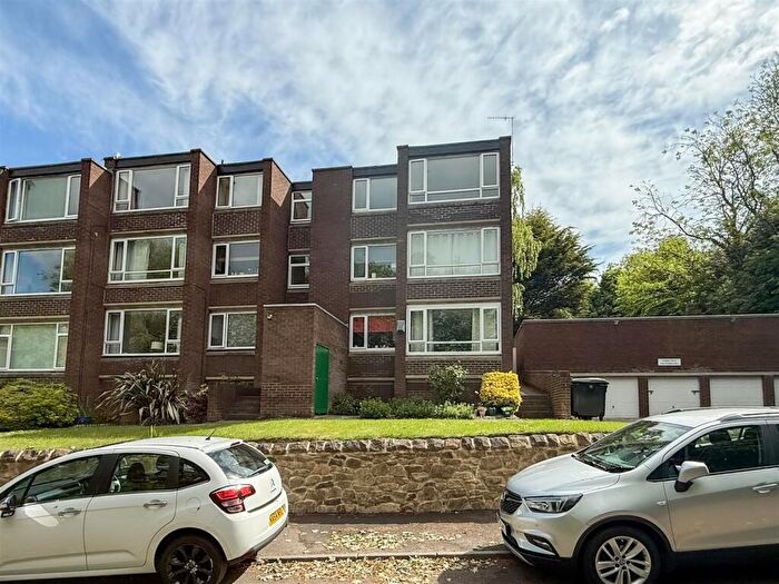 2 Bedroom Flat To Rent In Breckenbeds Road, Gateshead, NE9