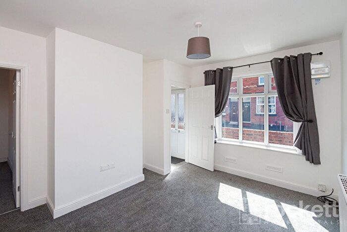 2 Bedroom Bungalow To Rent In Felstead Street, Baddeley Green, Stoke On Trent, Staffordshire, ST2