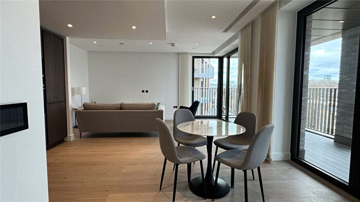 2 Bedroom Flat To Rent In Dispatch House, Postmark. Paragon Square, London, WC1X
