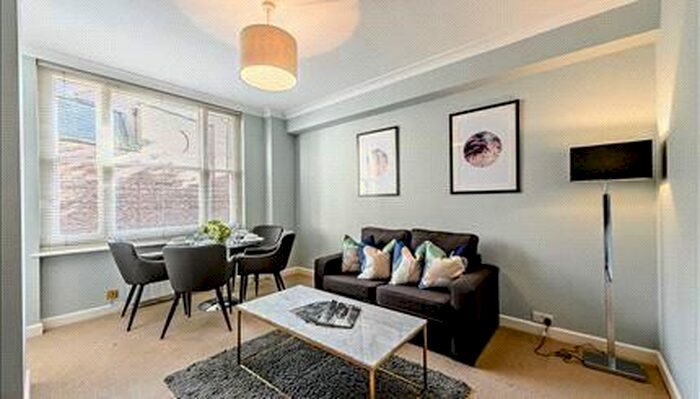 1 Bedroom Flat To Rent In Hill Street, Mayfair, W1J