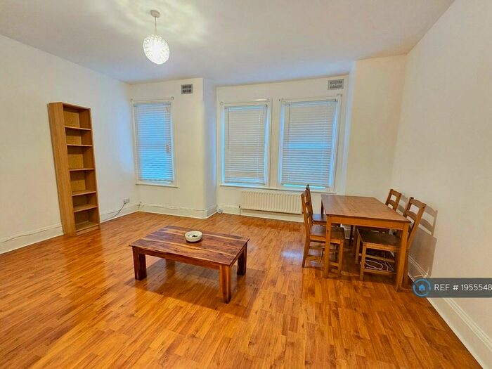 2 Bedroom Flat To Rent In Lenham Road, Thornton Heath, CR7