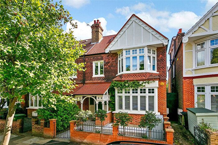 5 Bedroom Semi-Detached House For Sale In Burlington Avenue, Kew, Surrey, TW9