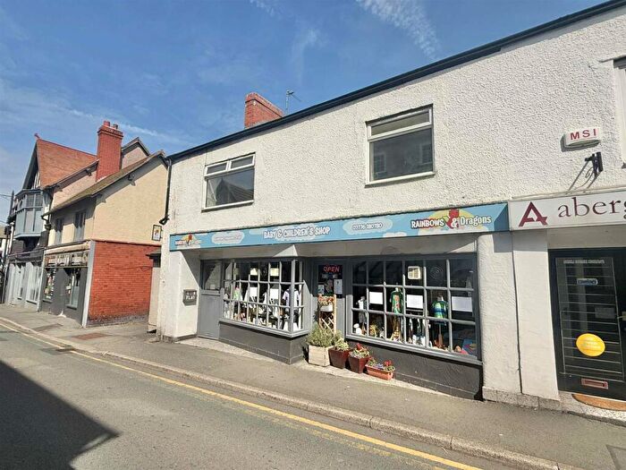 2 Bedroom Commercial Property For Sale In Chapel Street, Abergele, LL22