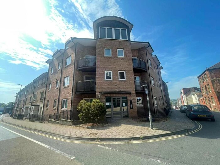 2 Bedroom Apartment To Rent In Augusta Court, Market Street, EX1