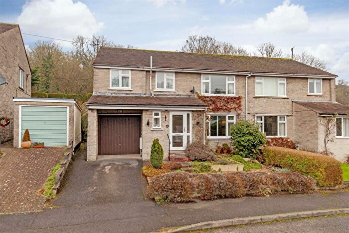 4 Bedroom Semi-Detached House For Sale In Smithy Knoll Road, Calver, Hope Valley, S32