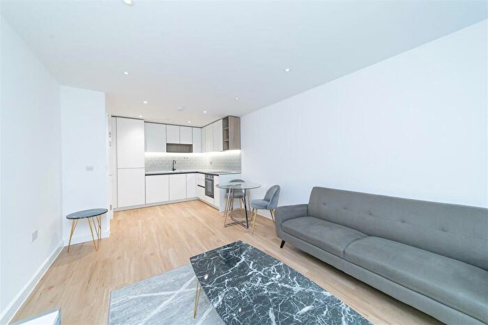 1 Bedroom Apartment To Rent In Fairbank House, Caversham Road, Beaufort Park, London, NW9
