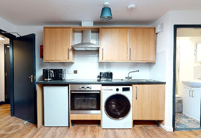 1 Bedroom Flat To Rent In Shaw Street, Liverpool, Merseyside, L6