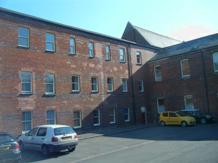 2 Bedroom Apartment To Rent In Redwood House - Charlton Down, DT2