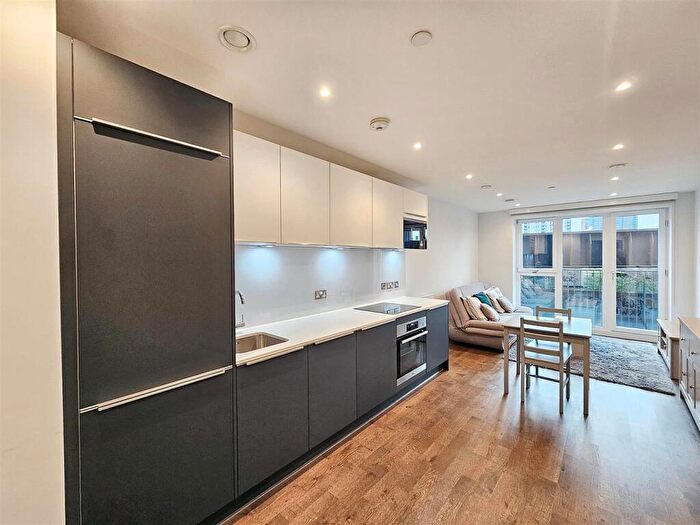 1 Bedroom Apartment For Sale In Novella Apartments, Stanley Street, Salford, M3