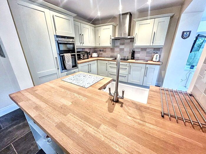 4 Bedroom Link Detached House For Sale In Oakley Close, Annitsford, Cramlington, NE23