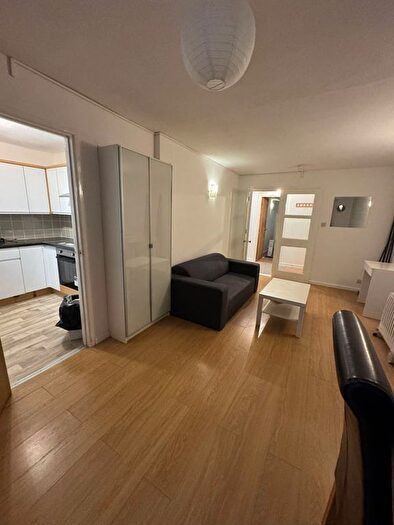 2 Bedroom Flat To Rent In Wrexham Road, London, E3