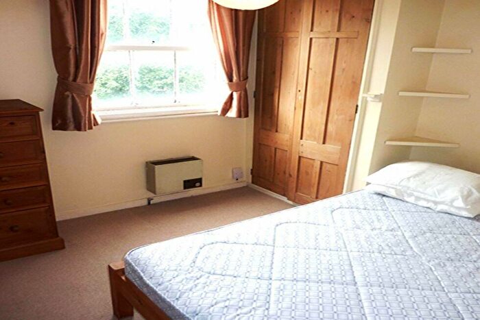 1 Bedroom Flat To Rent In Agar Grove, Camden Square, NW1