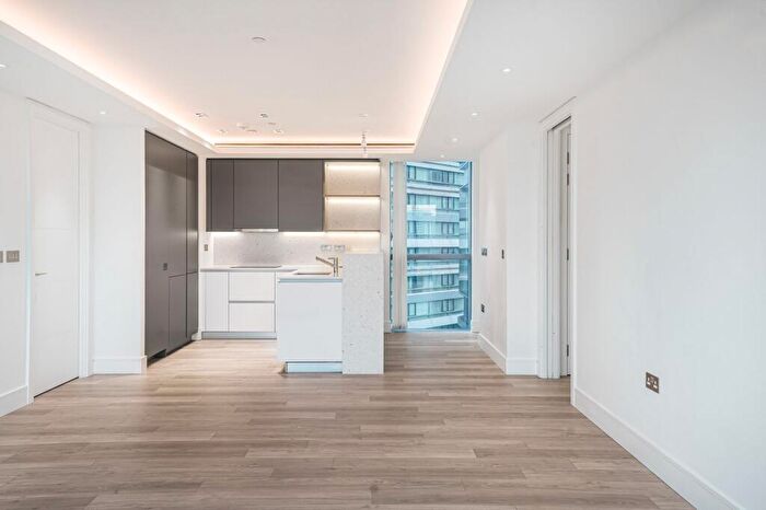 2 Bedroom Apartment For Sale In Bollinder Place, Carrara Tower, EC1V - Photo 6