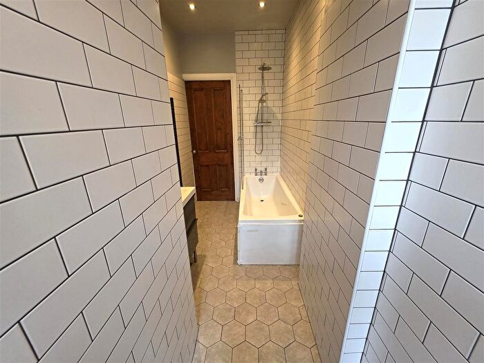 2 Bedroom Flat To Rent In Deanston Drive, Shawlands, Glasgow, G41