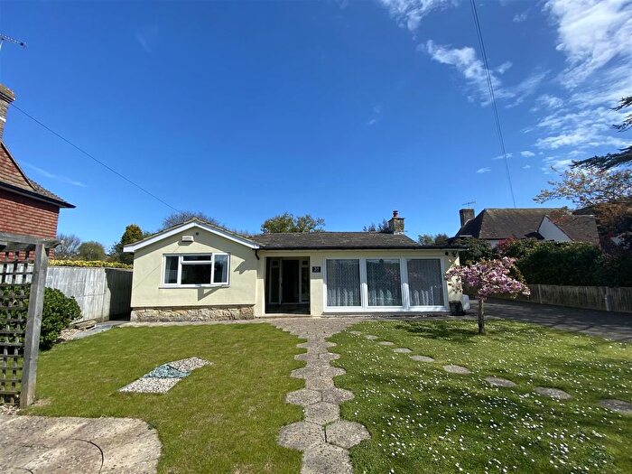 3 Bedroom Bungalow To Rent In Kewhurst Avenue, Bexhill-On-Sea, TN39